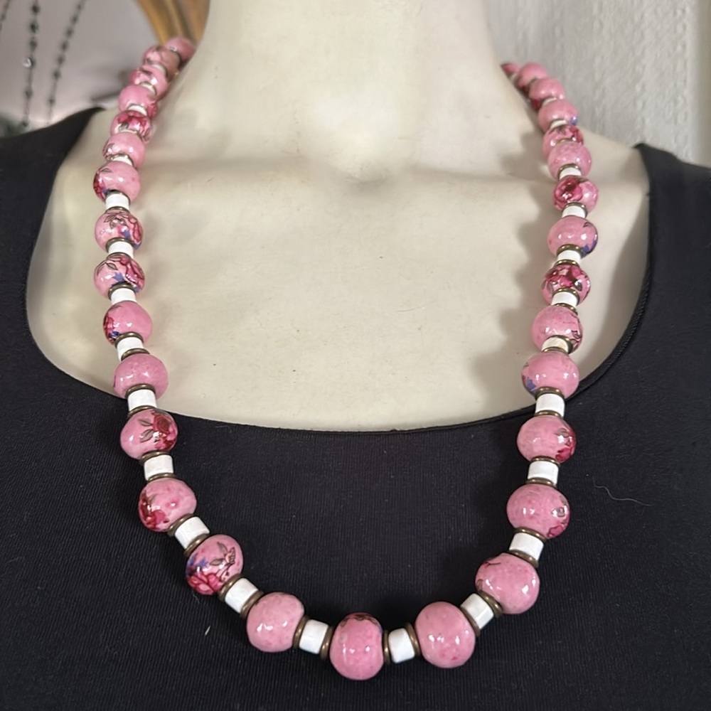 Vintage Hand-painted Rose Bead Necklace